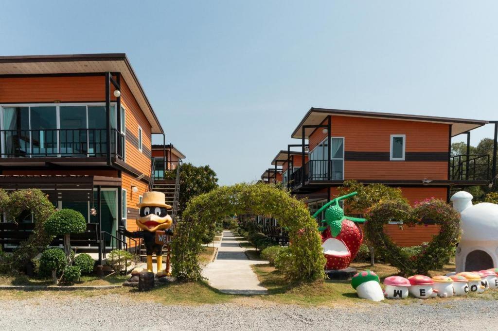 Oyo 755 Rattana Resort Ко-Ланта Экстерьер фото